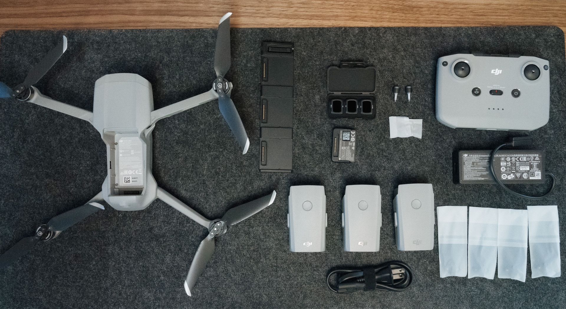 DJI Mavic Air 2 Fly More Combo - Excellent Condition, Low Miles