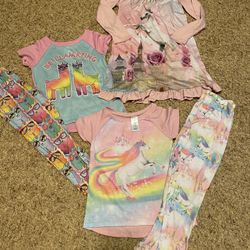 Size-5/6... Girl Pjs- Children’s Place 
