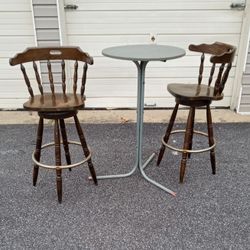 Bistro Set In Buses Condition 