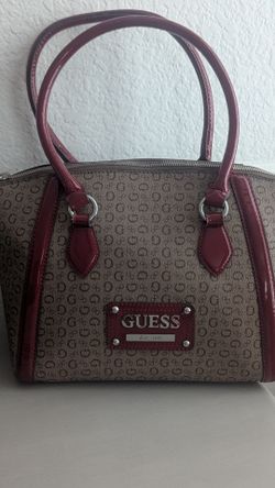GUESS PURSE