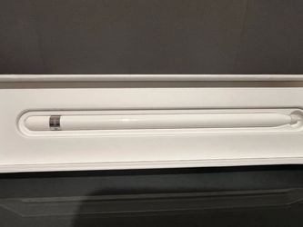 Apple Pencil (1st Generation) – Pre-Owned, Excellent Condition