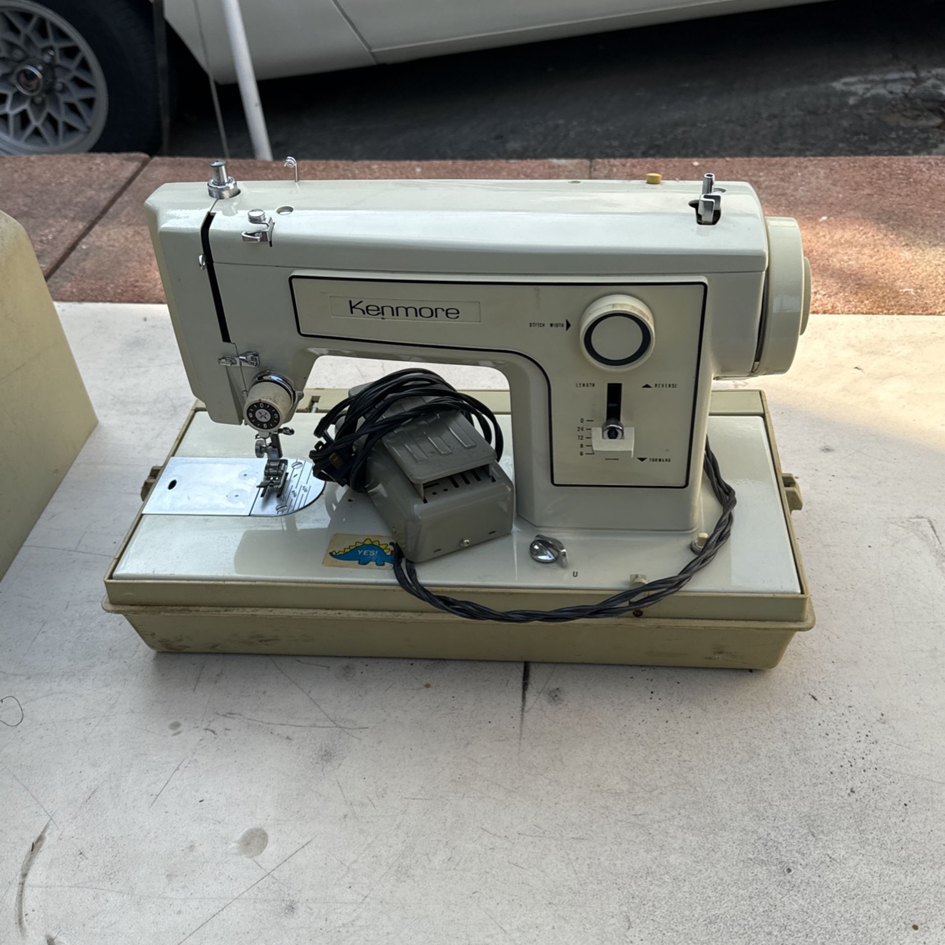 Sears Vintage Sawing Machine Kenmore Model 5154
