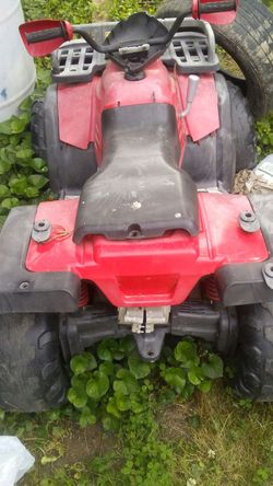 Power wheel 4wheeler $60