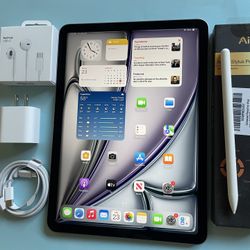 Apple IPad Air 11 (M2 chip / 2024  Model) 128GB  with pen, keyboard case & Accessories 