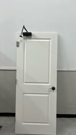 32”x80” Solid Core door with handle and closer