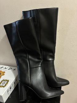 Black Boots With Heel