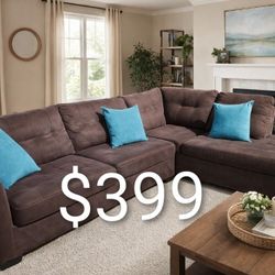 Stylish Gray Sectional Like New & Freshly Cleaned