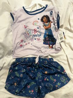 Disney Little Girls Sz6 Encanto Short Pajamas