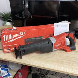 Milwaukee M18 18-Volt Lithium-Ion Cordless SAWZALL Reciprocating Saw (Tool-Only)