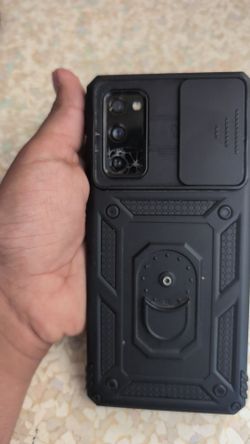 Cracked galaxy s20 fe 5g