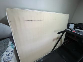 Muebles gratis colchón , espejo cajonera