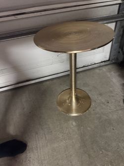 Gold table
