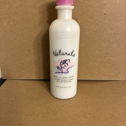 Avon naturals sweet pea body lotion