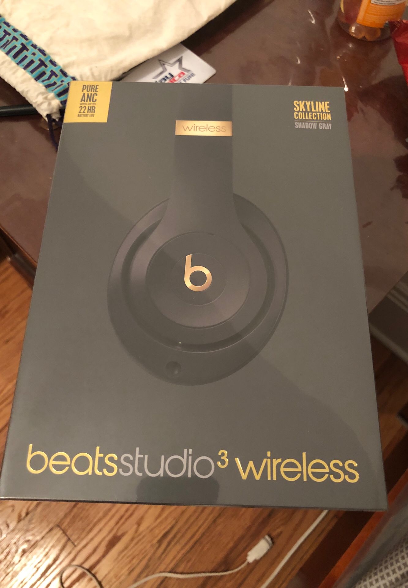 Beats studio 3 wireless brand new !!!