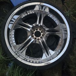 24" Universal Wheels