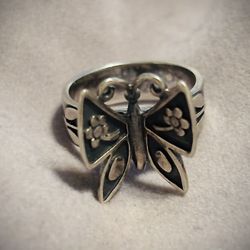 James Avery Sterling Silver Mariposa Butterfly Size 8 Ring 