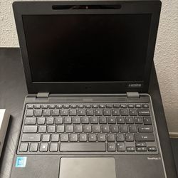 Acer TravelMate B3 Laptop 