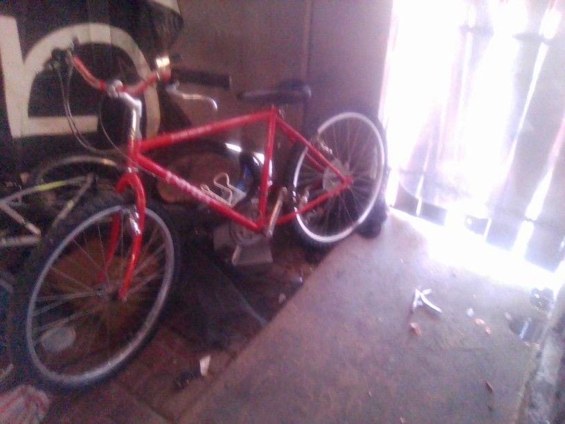 Univega Range Rover -10 Vintage Bicyle