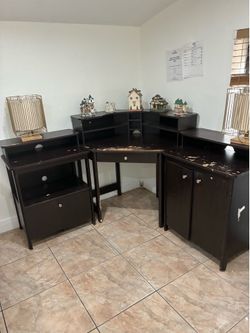 Free desk