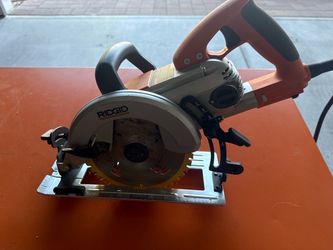 RIDGID R3210 7-1/4” Worm Drive Circular Saw – 15 Amp Magnesium