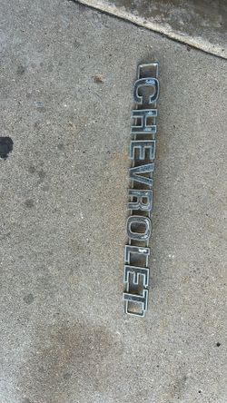 Emblem Grill Chevy 