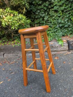 Stool, Counter High (Qty: 3)