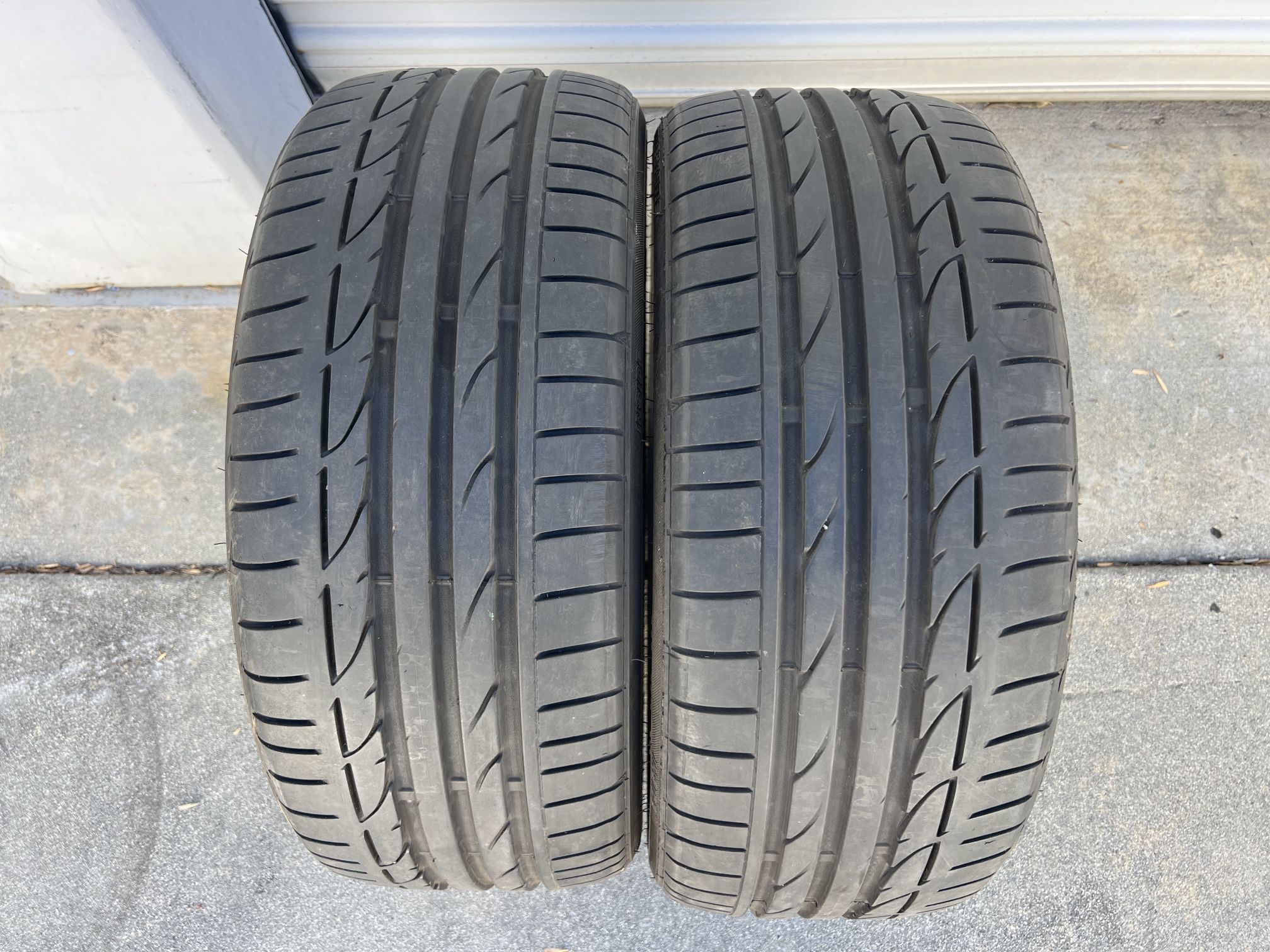 2 Bridgestone Tires 225/40/19