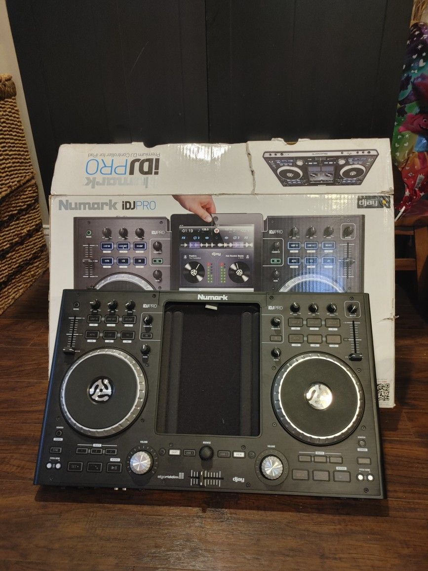 Numark Idjay Pro With Original Box.. Excellent Condition