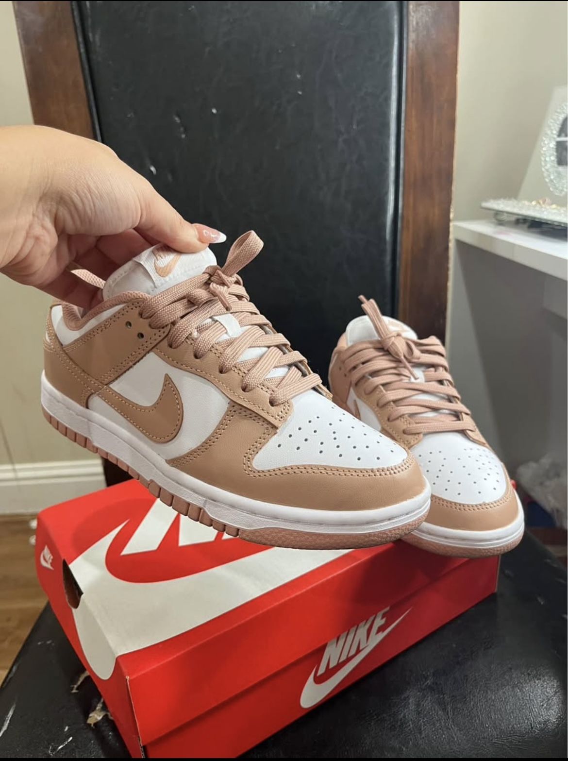 White/rose whisper dunks