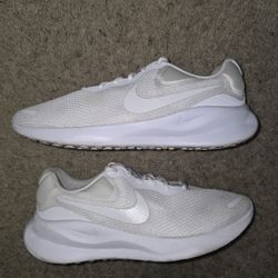 Nike Revolution 7 Womens Size 10 White Athletic Running Walking Shoes Sneakers