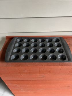 Mini Muffin Pan 24 