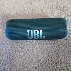 JBL Flip 7 Portable Waterproof And Dropproof Speaker