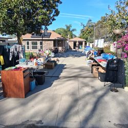Yard Sale 
