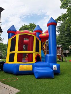 Giant Commercial-Grade Bouncy Castle with Blower