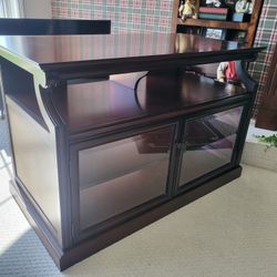 TV Stand - Free