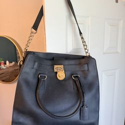 Michael Kors Hamilton Large Lock Key Tote Bag