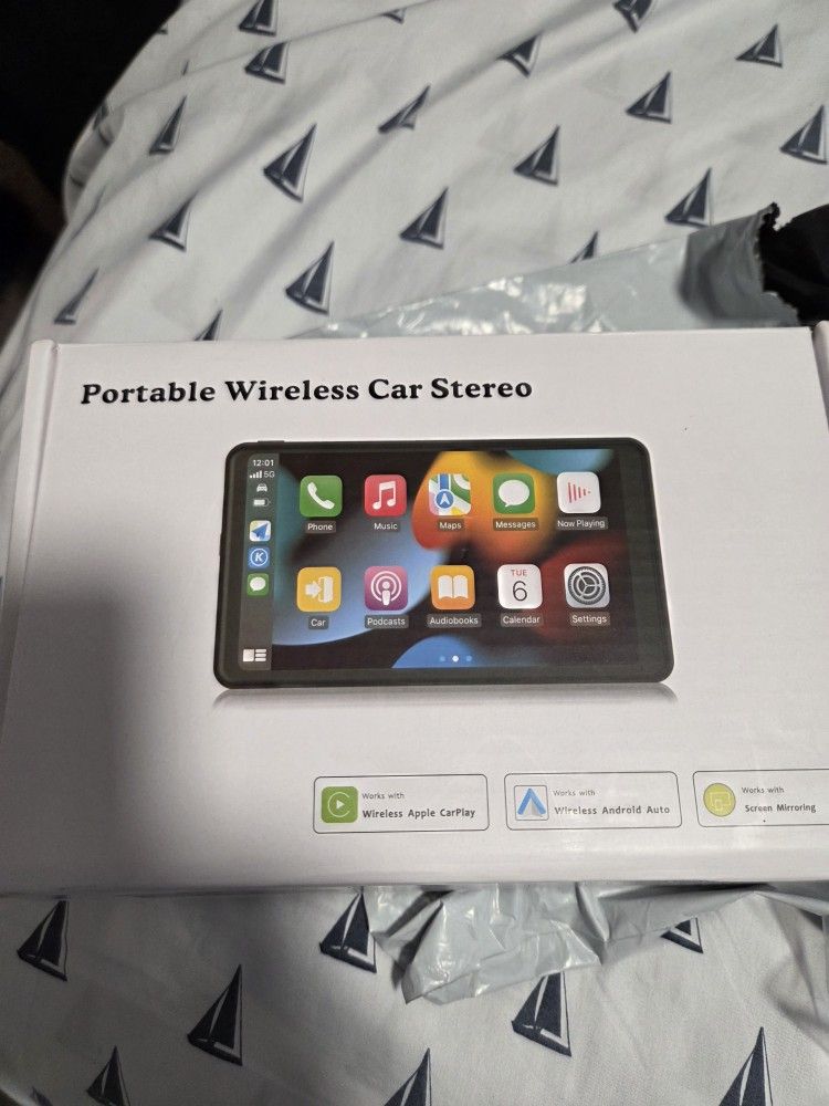 Android/ APPLE CARPLAY WIRELESS CAR STEREO