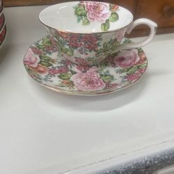 Rose  Floral Elizabeth Teacup And Saucer Set  