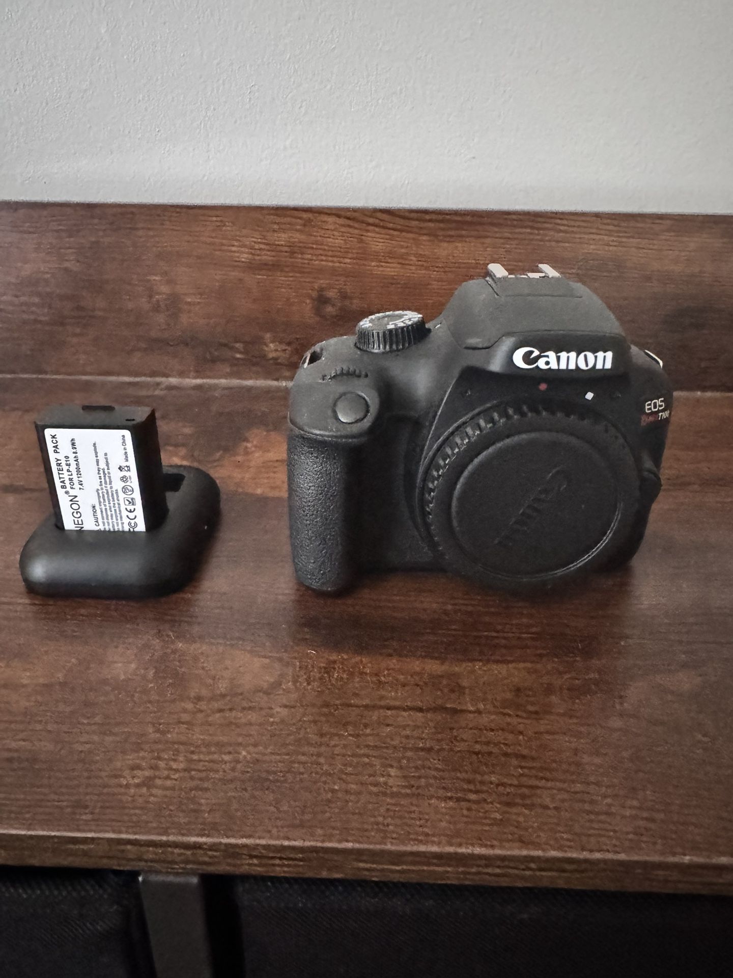 Canon EOS Rebel T100