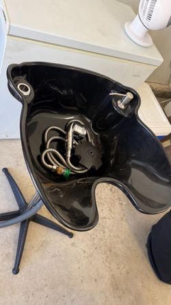 Portable Shampoo Bowl – Like New