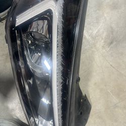 hiunday  tucson  2019 - 2021  passenger  side  headlight 