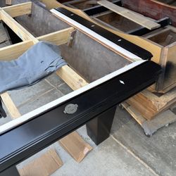 Pool Table In Perfect Condition Price Is Include With Delivery/install