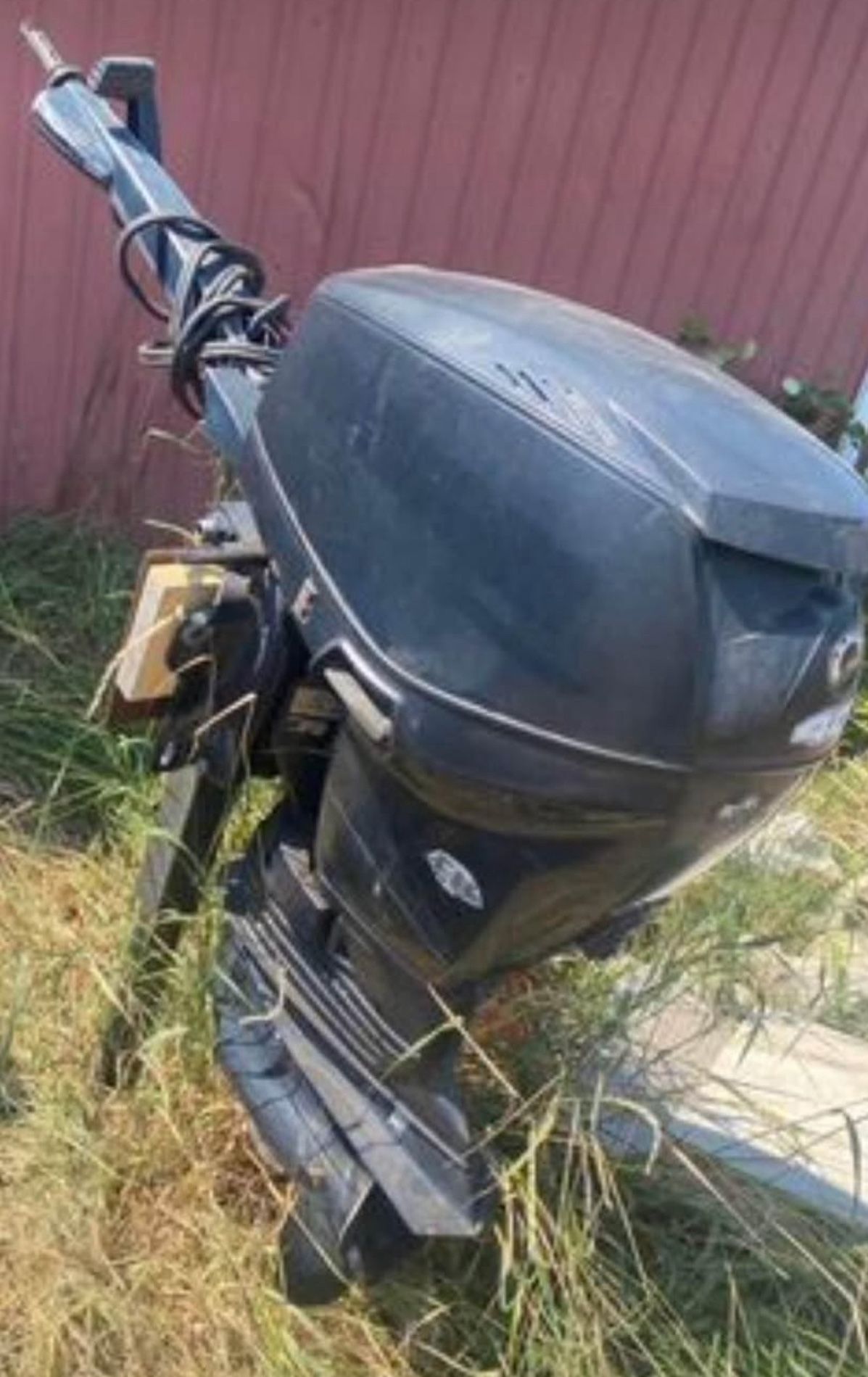 2008 Evinrude 40 hp two stroke fuel injection long shaft