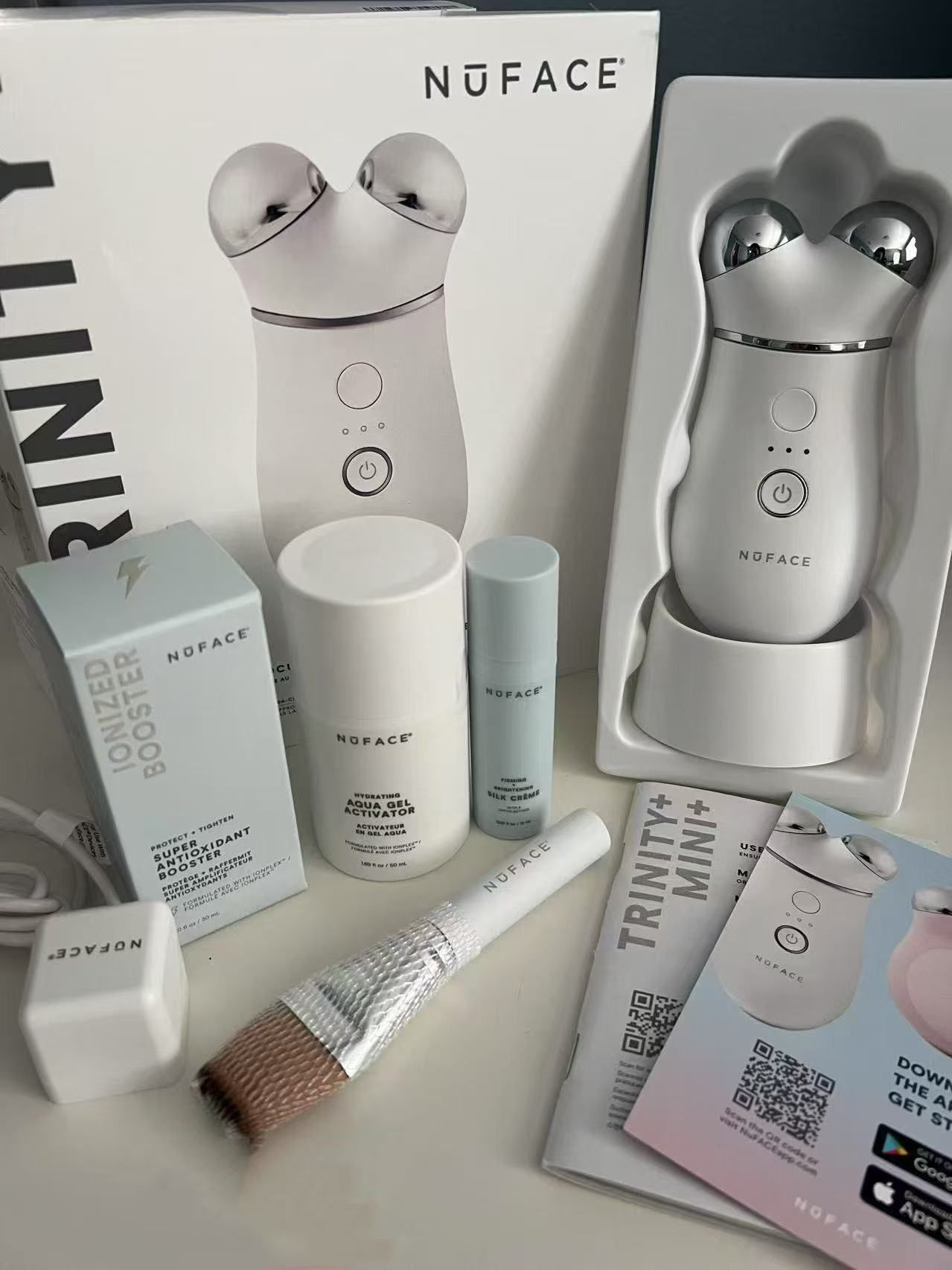 TRINITY + STARTER KIT - SMART MICROCURRENT FACIAL TONING KIT SUPER ANTIOXIDANT BOOSTER SERUM - ANTIOXIDANT-RICH FACIAL SERUM