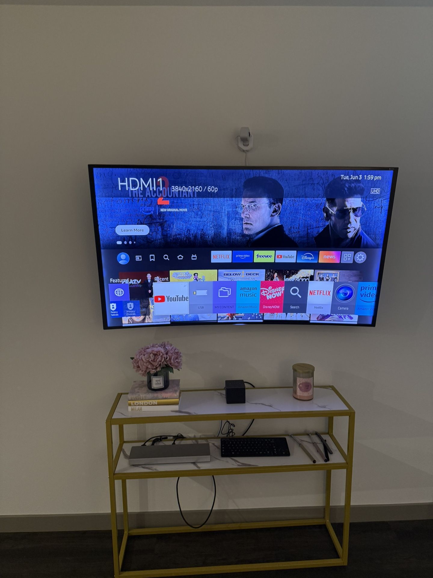 Samsung 55” Curved TV With Wall Mount