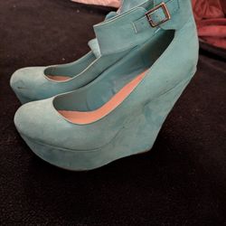 Teal Heels Size 8.5 