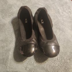 Flats Size 2
