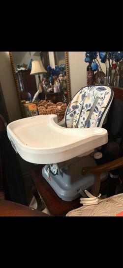 Space saver high chair