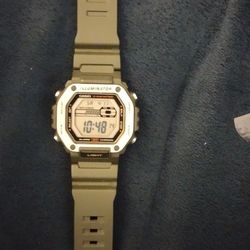New Casio watch / 10 year battery water resistant / Hollywood