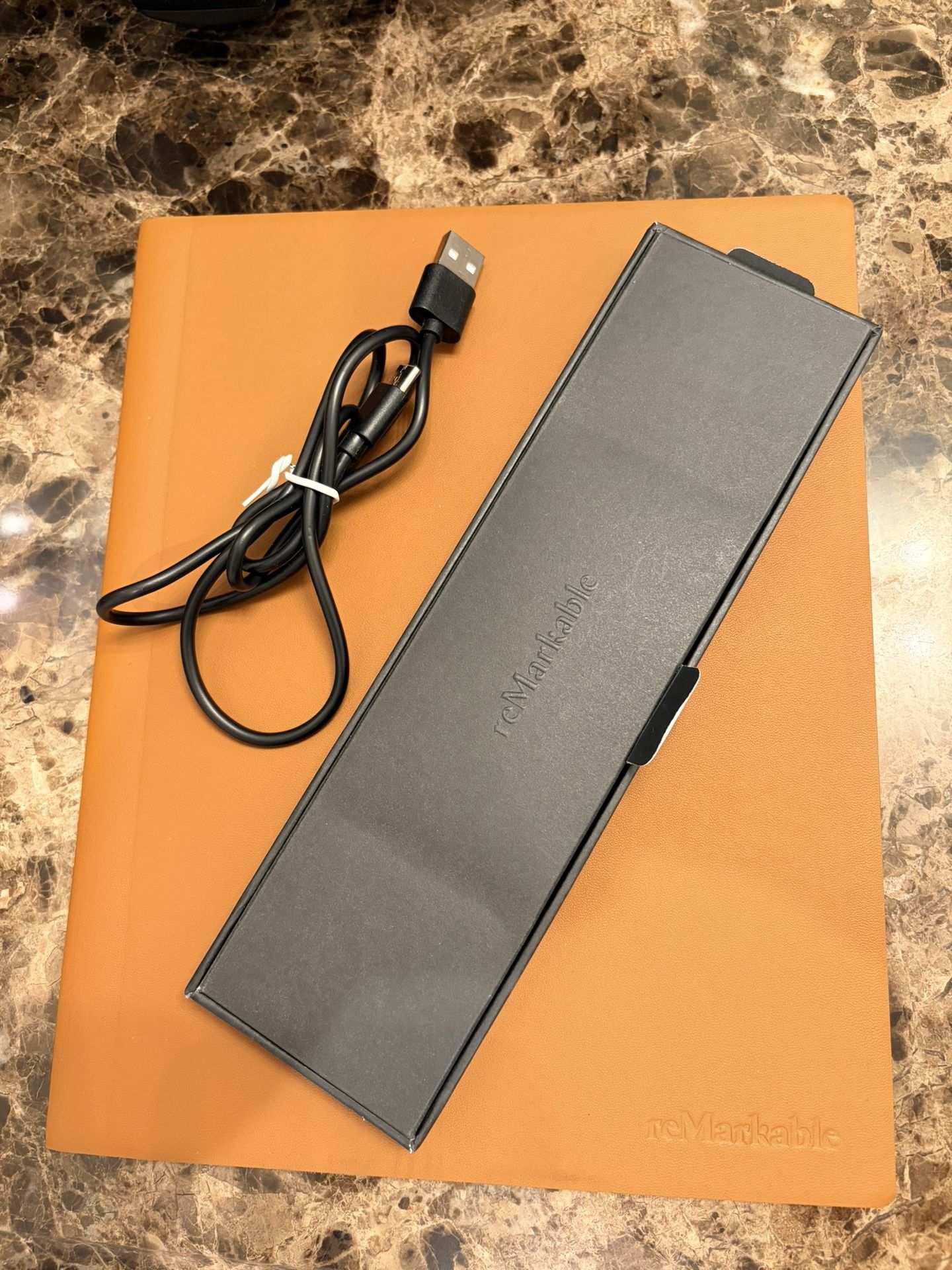 Remarkable 2 Tablet - Like new (used twice)